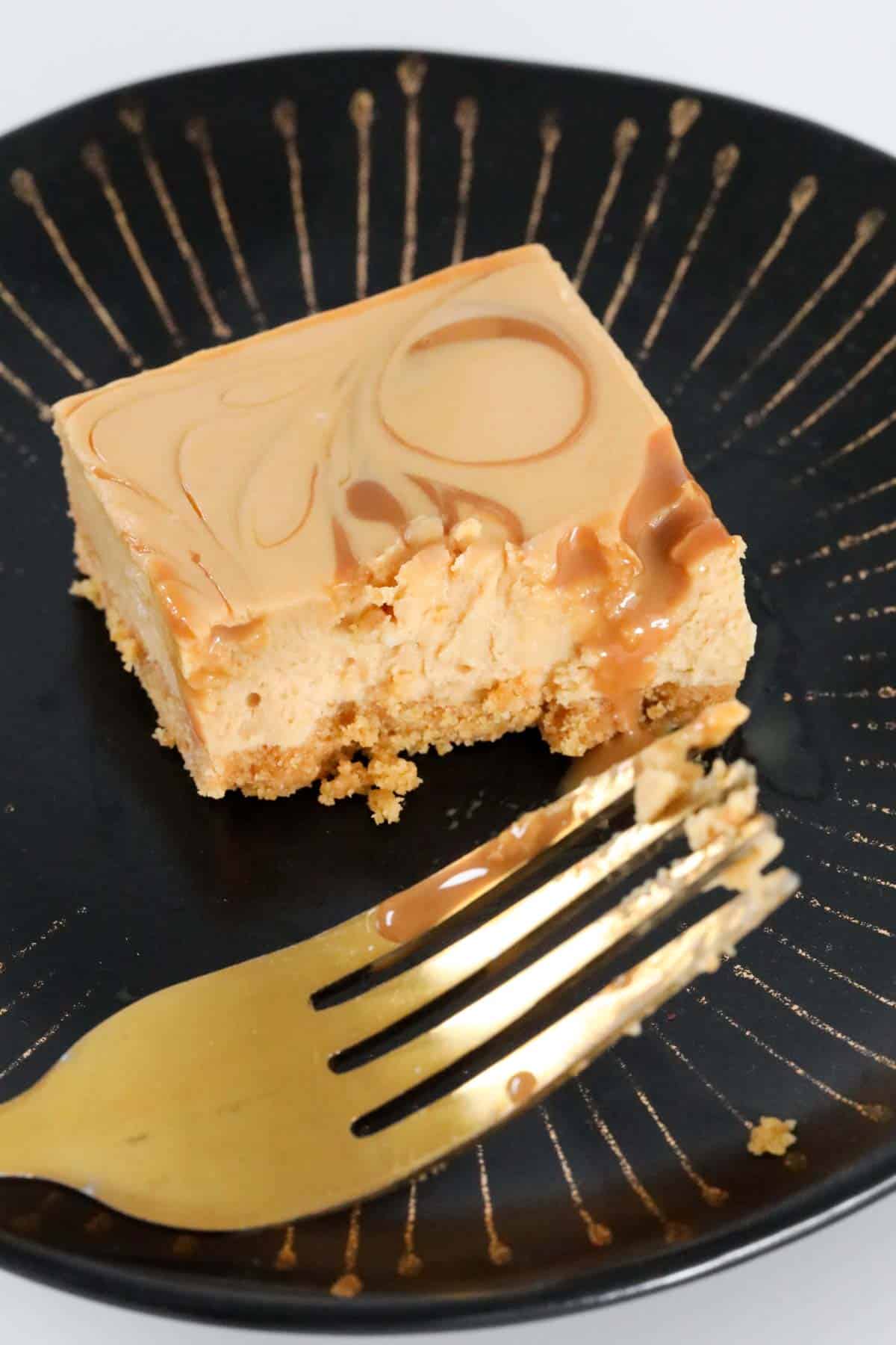 Caramel Cheesecake Bars