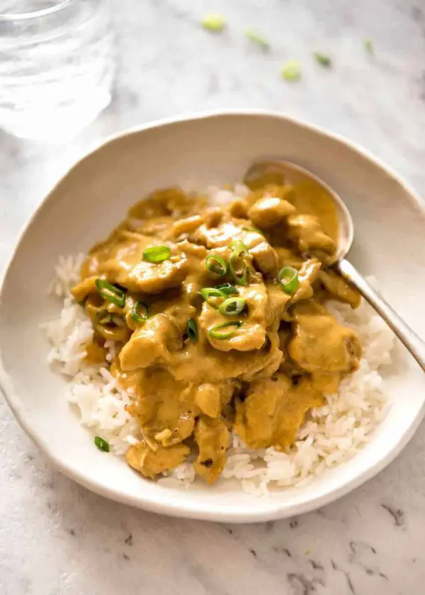Chinese Satay Chicken Stir Fry - This is the Chinese takeout version of satay! Chicken stir fried in a satay sauce, this is made from scratch and tastes incredible. And easy! www.recipetineats.com