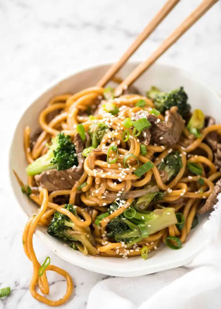 Chinese Beef and Broccoli Noodles - Everybody